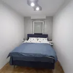 Stan Na Dan Apartment
